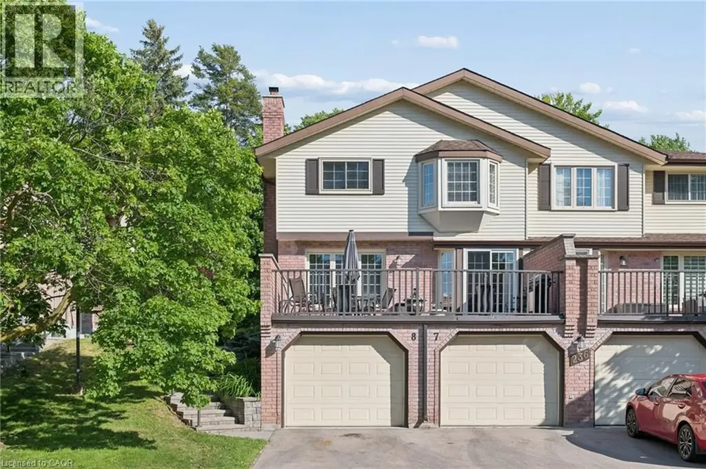 236 Kingswood Drive Kitchener ON N2E 2K2