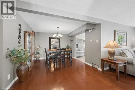 236 Kingswood Drive Kitchener ON N2E 2K2