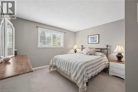 236 Kingswood Drive Kitchener ON N2E 2K2