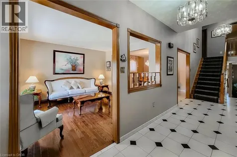 56 Teak Street Stoney Creek ON L8G 4W5