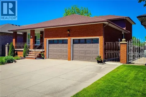 56 Teak Street Stoney Creek ON L8G 4W5