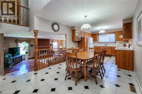56 Teak Street Stoney Creek ON L8G 4W5