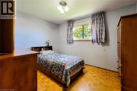 56 Teak Street Stoney Creek ON L8G 4W5