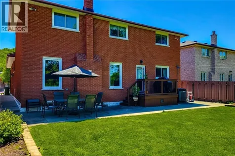 56 Teak Street Stoney Creek ON L8G 4W5