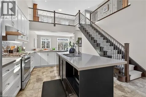 27 Black Walnut Crescent Ancaster ON L9K 0B7