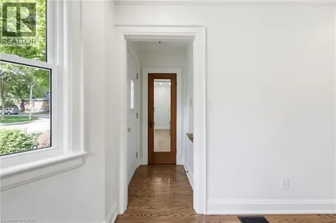 87 Empress Avenue Hamilton ON L9A 1M5