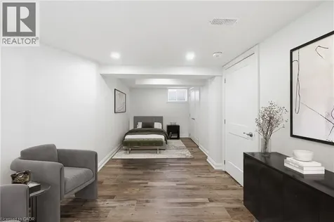 87 Empress Avenue Hamilton ON L9A 1M5