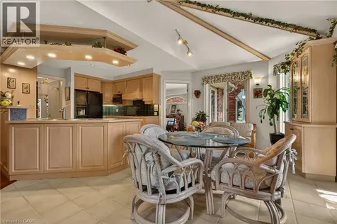 21 Fern Avenue Waterdown ON L0R 2H0