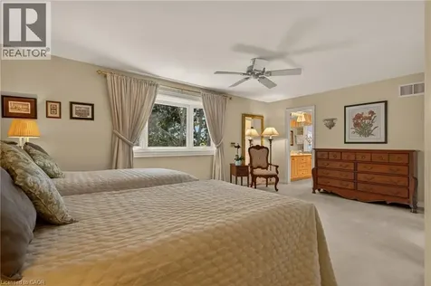 21 Fern Avenue Waterdown ON L0R 2H0