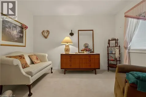 21 Fern Avenue Waterdown ON L0R 2H0