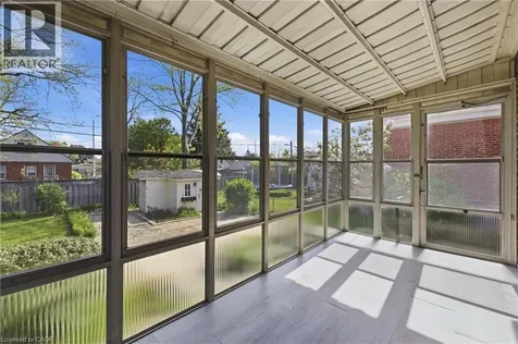 87 Empress Avenue Hamilton ON L9A 1M5