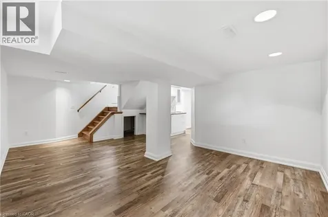 87 Empress Avenue Hamilton ON L9A 1M5