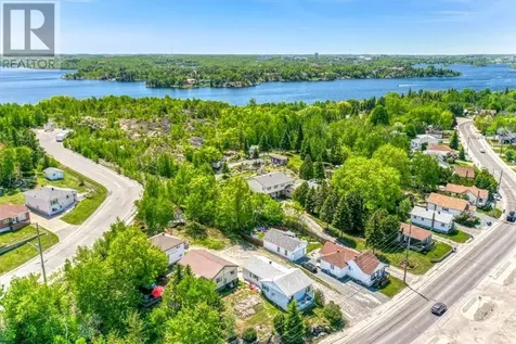 1457 Bellevue Avenue Sudbury ON P3B 3G1