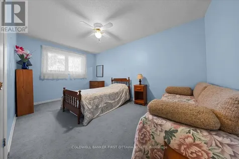 832 Ivanhoe Avenue Ottawa ON K2B 5S3