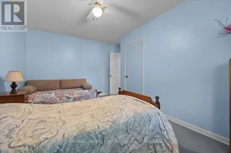 832 Ivanhoe Avenue Ottawa ON K2B 5S3