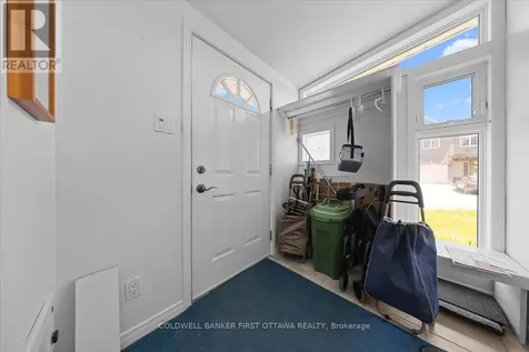 832 Ivanhoe Avenue Ottawa ON K2B 5S3