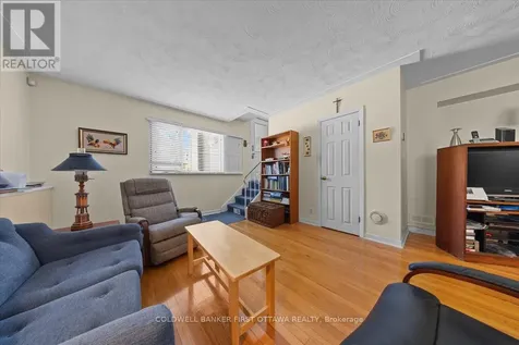 832 Ivanhoe Avenue Ottawa ON K2B 5S3