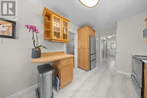 998 Mossdale Street Ottawa ON K2B 5S7