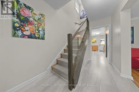 998 Mossdale Street Ottawa ON K2B 5S7