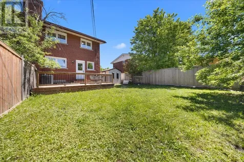 998 Mossdale Street Ottawa ON K2B 5S7