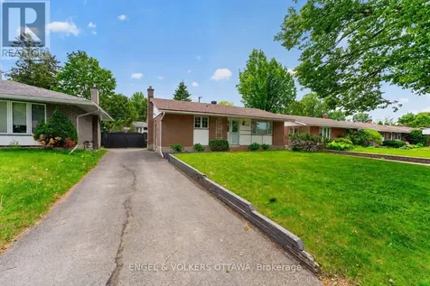 2548 Hanlon Avenue Ottawa ON K2B 7X4