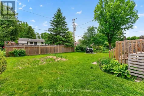 2548 Hanlon Avenue Ottawa ON K2B 7X4