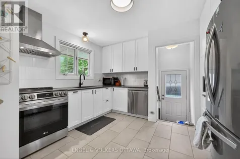 2548 Hanlon Avenue Ottawa ON K2B 7X4