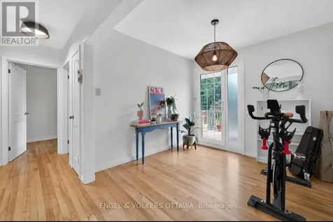 2548 Hanlon Avenue Ottawa ON K2B 7X4