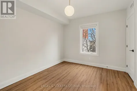 35 Monk Street Ottawa ON K1S 3Y7