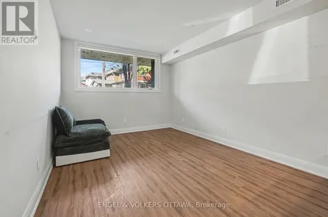35 Monk Street Ottawa ON K1S 3Y7