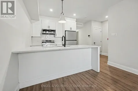 35 Monk Street Ottawa ON K1S 3Y7