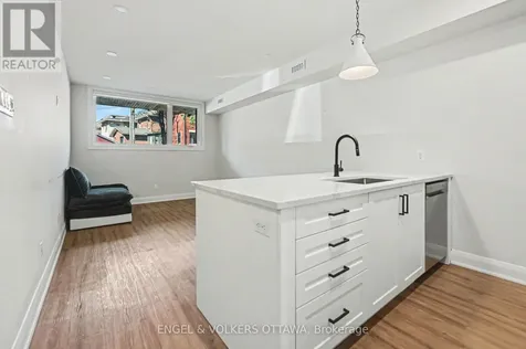 35 Monk Street Ottawa ON K1S 3Y7