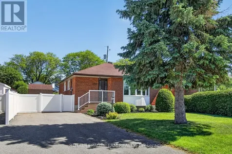 2390 Cheshire Road Ottawa ON K2C 1G3