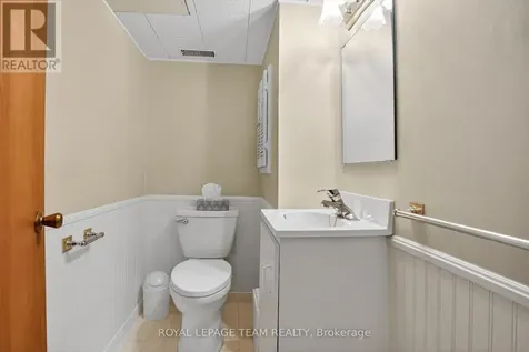 2390 Cheshire Road Ottawa ON K2C 1G3