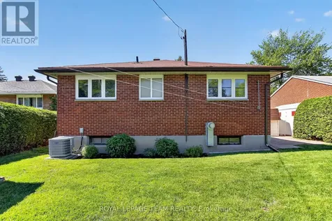 2390 Cheshire Road Ottawa ON K2C 1G3