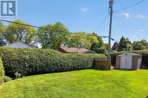 2390 Cheshire Road Ottawa ON K2C 1G3