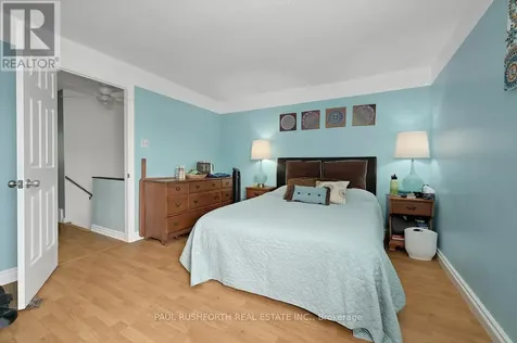 207 Thistledown Court Ottawa ON K2J 1N1