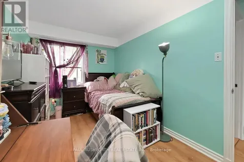 207 Thistledown Court Ottawa ON K2J 1N1