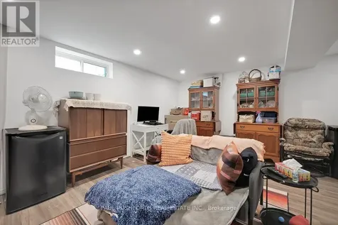 207 Thistledown Court Ottawa ON K2J 1N1