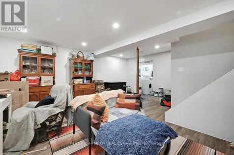 207 Thistledown Court Ottawa ON K2J 1N1
