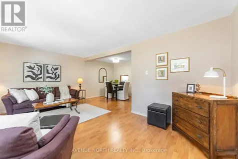 1897 Stonehenge Crescent Ottawa ON K1B 4N7