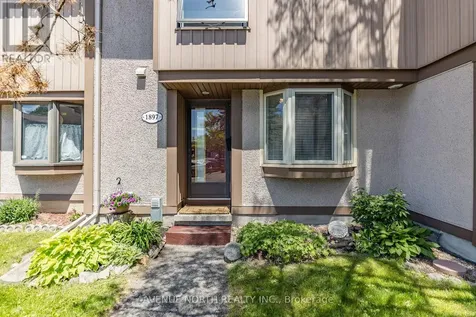 1897 Stonehenge Crescent Ottawa ON K1B 4N7
