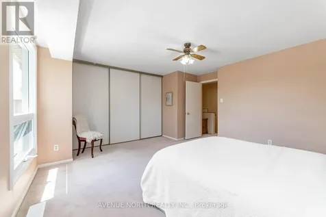 1897 Stonehenge Crescent Ottawa ON K1B 4N7
