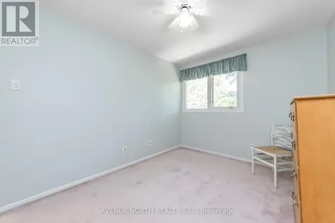 1897 Stonehenge Crescent Ottawa ON K1B 4N7
