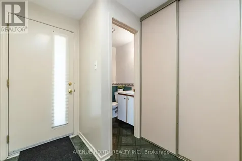 1897 Stonehenge Crescent Ottawa ON K1B 4N7