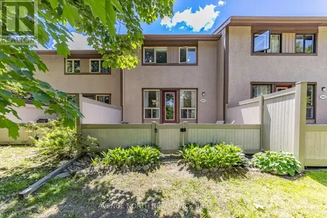1897 Stonehenge Crescent Ottawa ON K1B 4N7