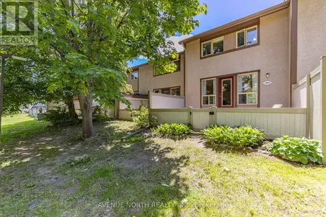 1897 Stonehenge Crescent Ottawa ON K1B 4N7