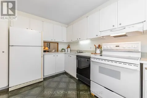 1897 Stonehenge Crescent Ottawa ON K1B 4N7