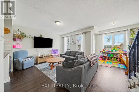 624 Bellatrix Walk Ottawa ON K2J 6N4