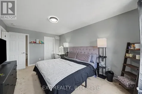624 Bellatrix Walk Ottawa ON K2J 6N4